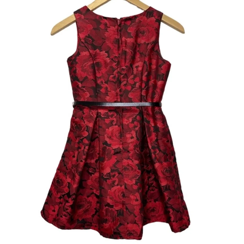 The Children’s Place Dress Red Floral Jacquard Belted Girls Size 10
